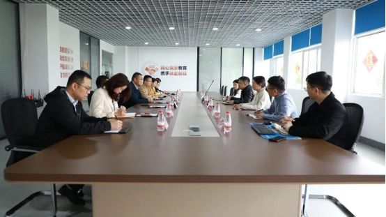 产教协同启新程 武汉商贸职业学院与唯众智创共谋AI心理健康教育新发展
